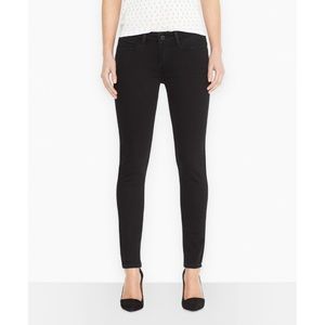 Levi’s 535 Black Legging Jean